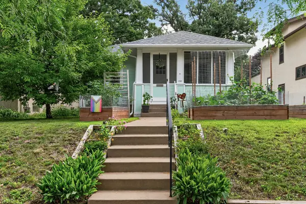 2555 Mckinley Street Ne, Minneapolis, MN 55418