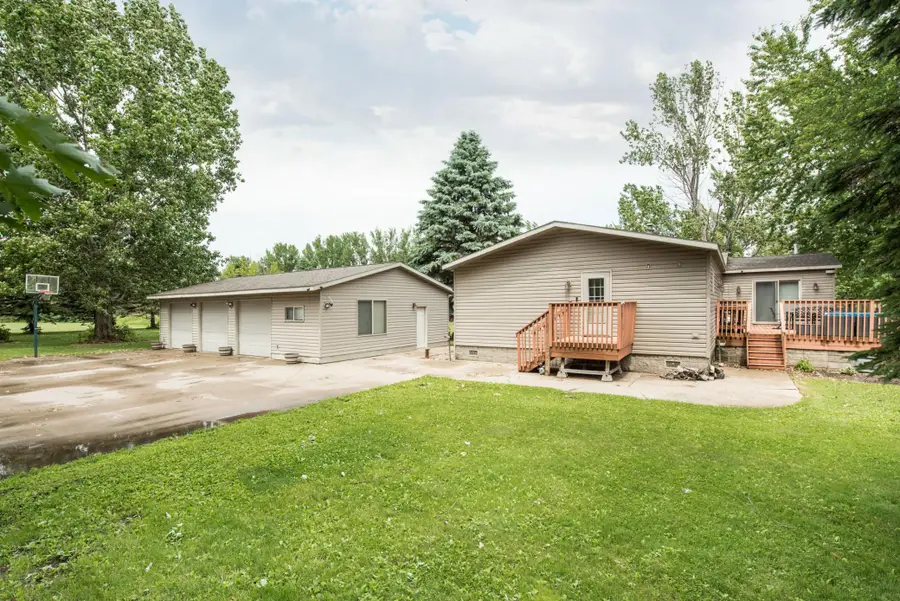 1009 County Road 10 Ne, Osakis, MN 56360 - #2