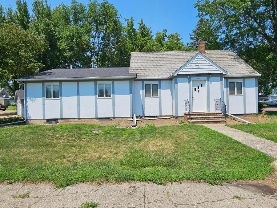 131 E Dineen Street, Sanborn, MN 56083 - #2