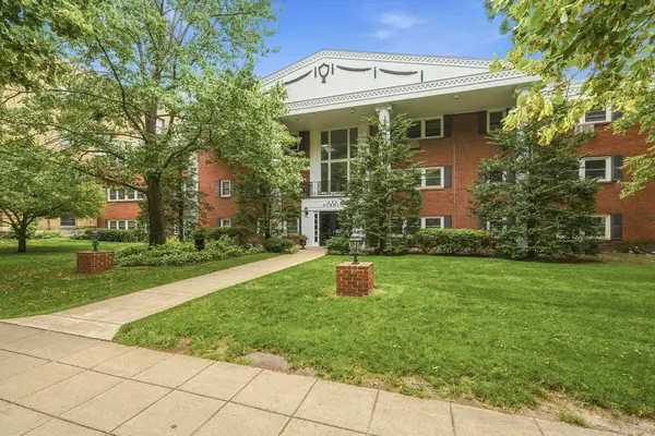 456 Summit Avenue #203, Saint Paul, MN 55102