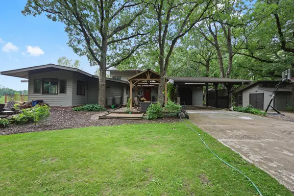 4040 Ricecliff Lane, Rice, MN 56367