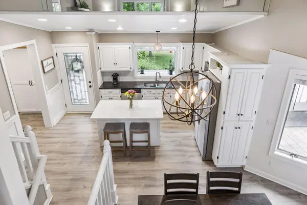 10028 Park Circle, Bloomington, MN 55420