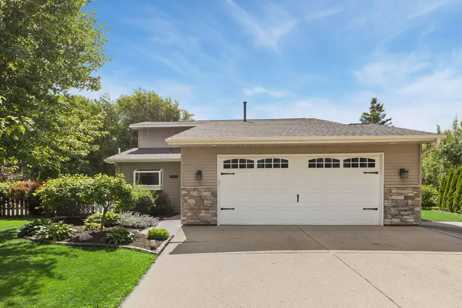 10028 Park Circle, Bloomington, MN 55420 - #3