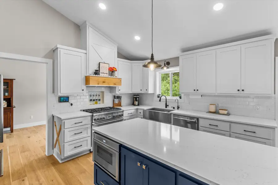 9142 Harpers Court Ne, Blaine, MN 55449 - #2