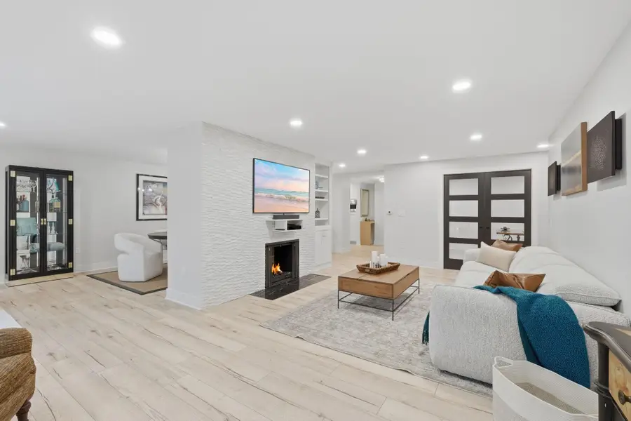 5100 France Avenue S #102, Edina, MN 55410 - #3