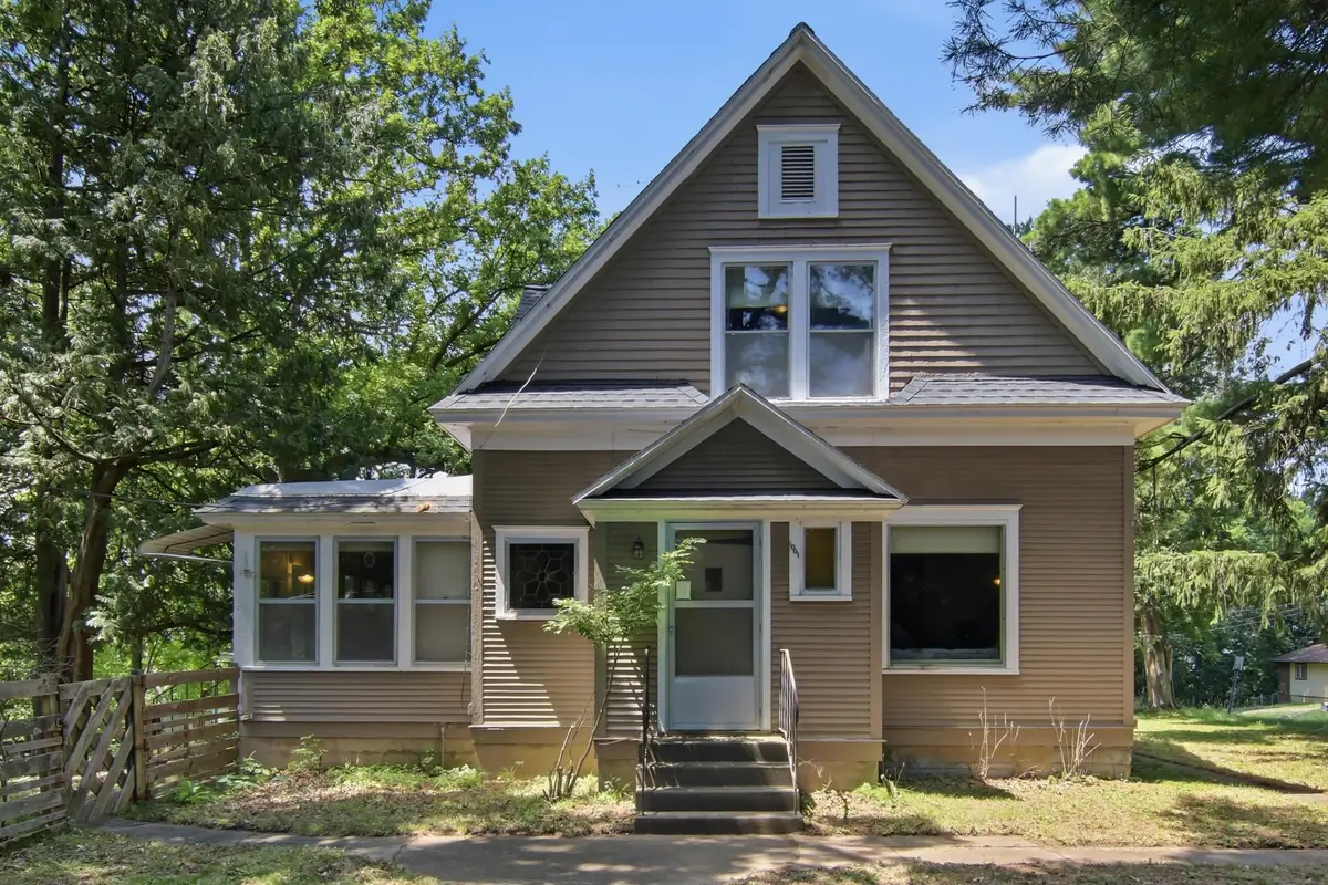 1001 13th Street Se, Menomonie, WI 54751 - #1