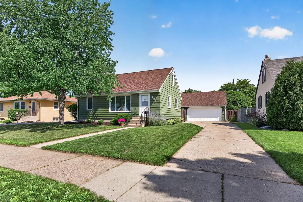 132 Spruce Street W, South Saint Paul, MN 55075 - #1