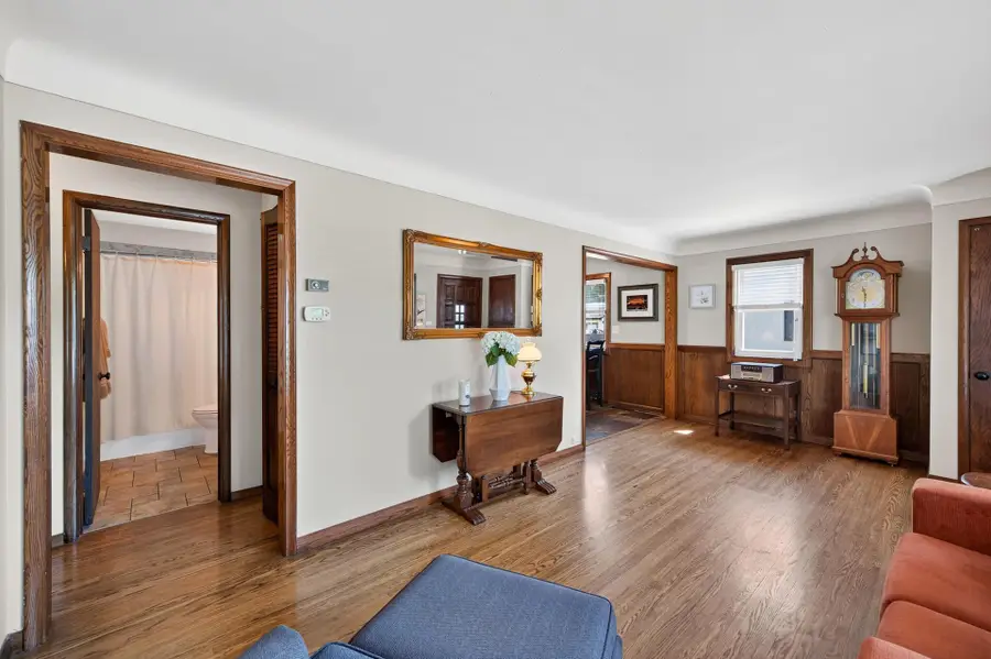 132 Spruce Street W, South Saint Paul, MN 55075 - #3