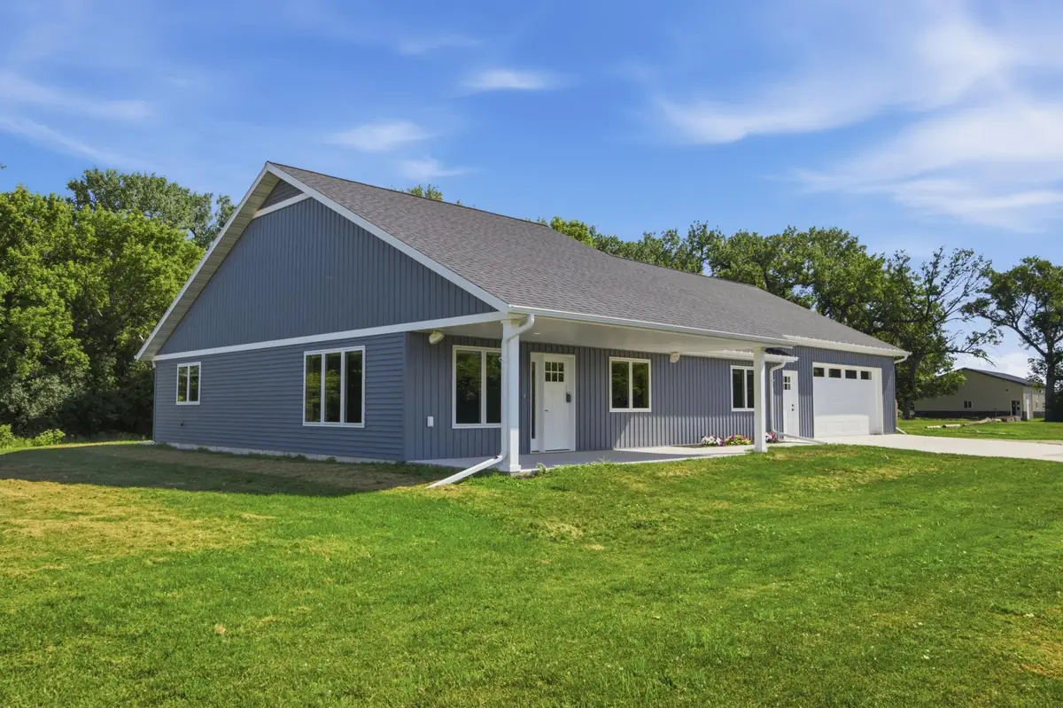 4983 167th Avenue Se, Kindred, ND 58051 - #1