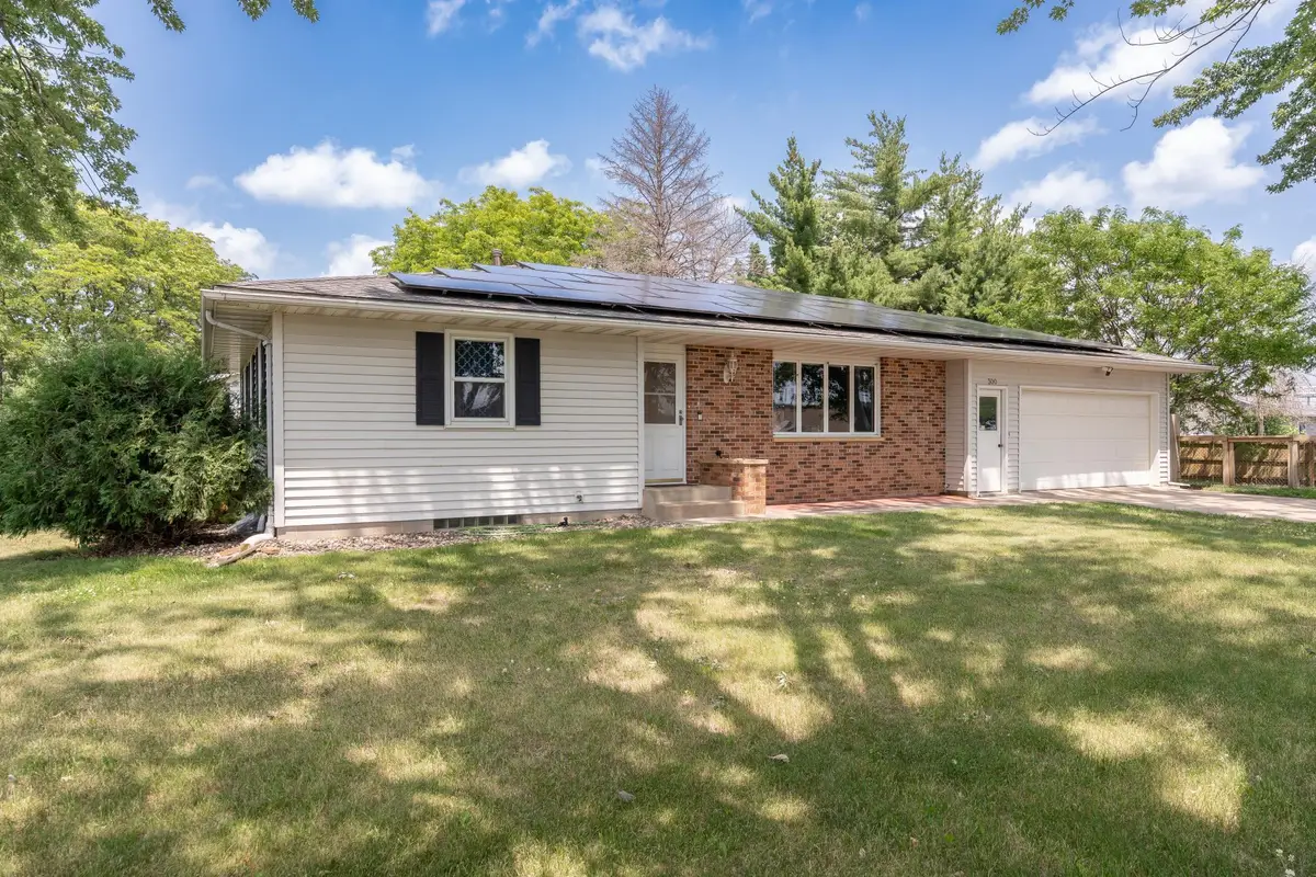 300 E Raven Street, Belle Plaine, MN 56011 - #1
