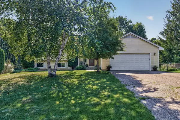 6432 Mere Drive, Eden Prairie, MN 55346