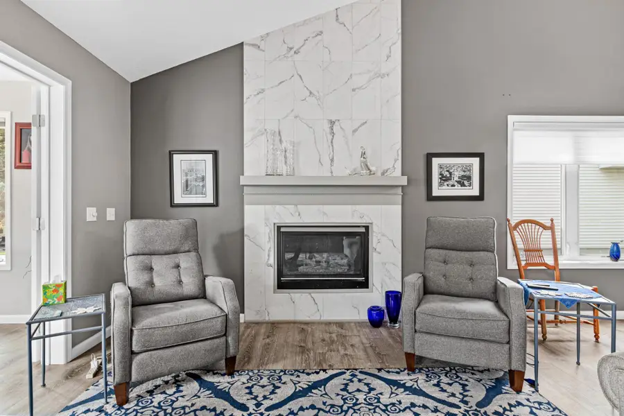 13800 Fernando Avenue, Apple Valley, MN 55124 - #3