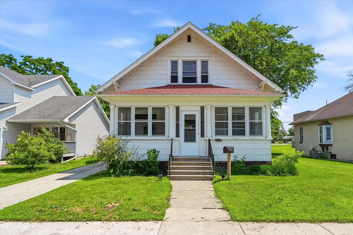 117 S Market Street, Belle Plaine, MN 56011 - #1