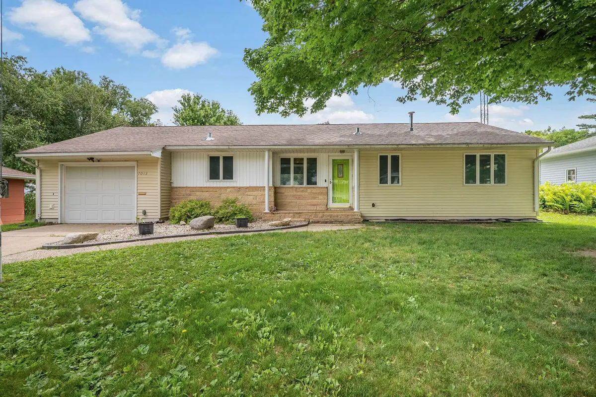 1013 5th Street S, Saint James, MN 56081 - #1