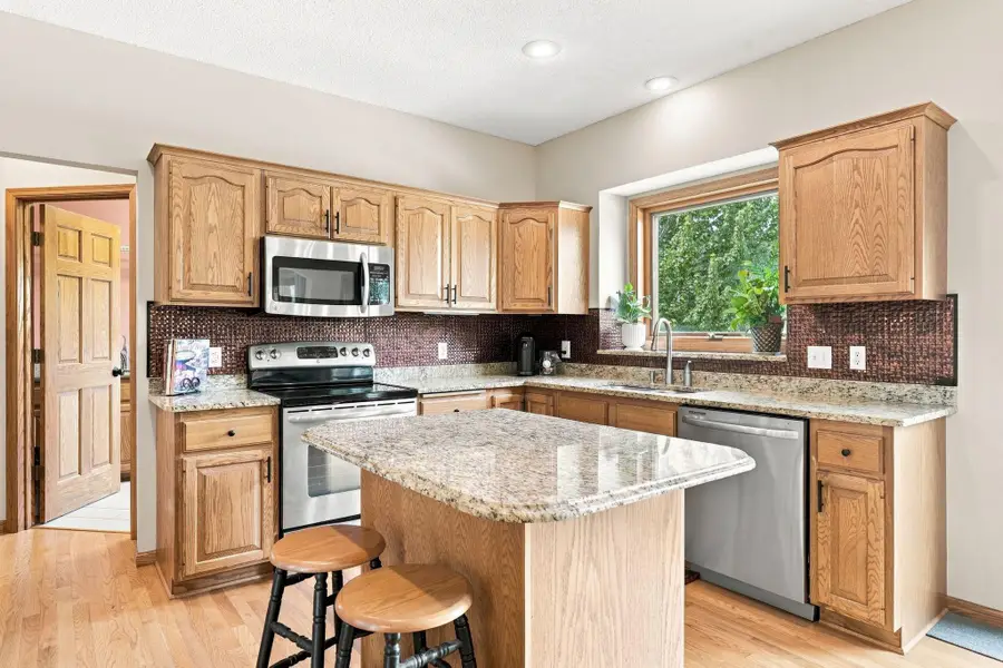 3649 Commonwealth Road, Woodbury, MN 55125 - #2