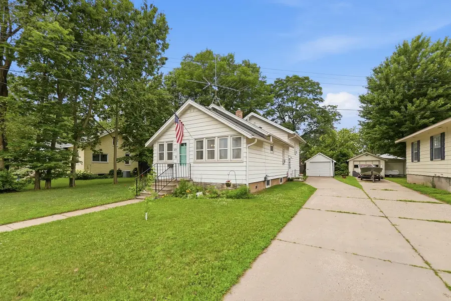 223 31st Avenue N, Saint Cloud, MN 56303 - #2
