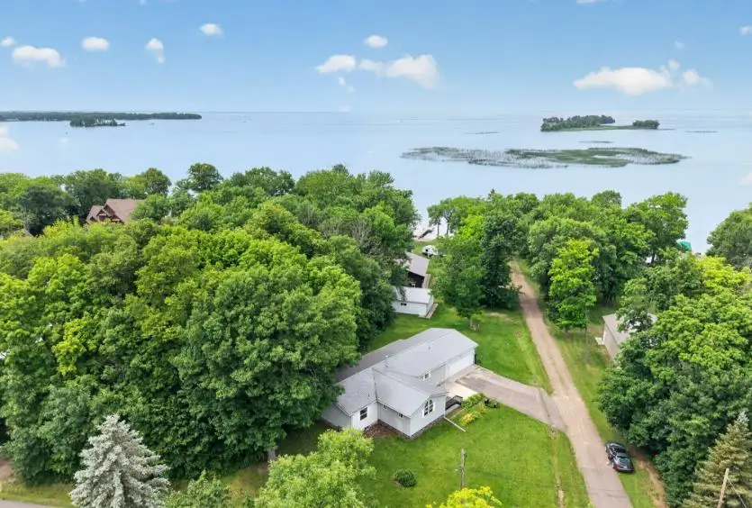 2215 Lake Shore Boulevard, Wahkon, MN 56386 - #1
