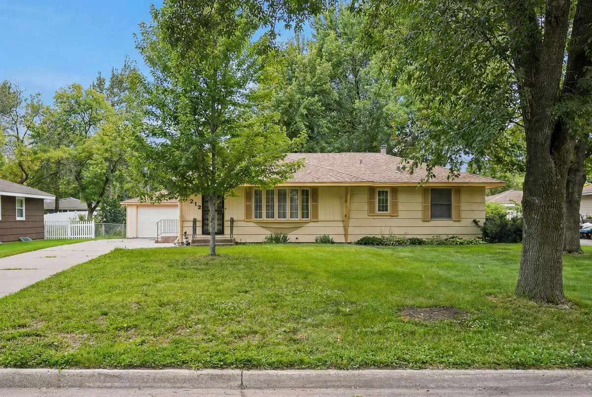11212 Arrowhead Street Nw, Coon Rapids, MN 55433 - #1