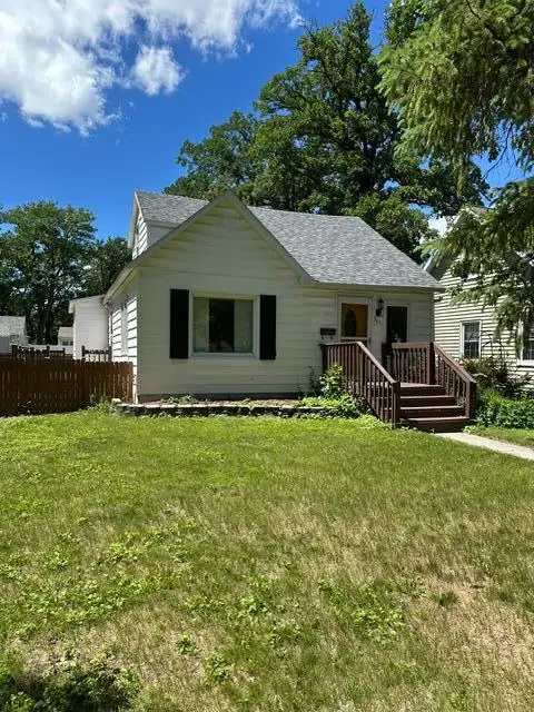 321 Tindolph Avenue N, Thief River Falls, MN 56701 - #1