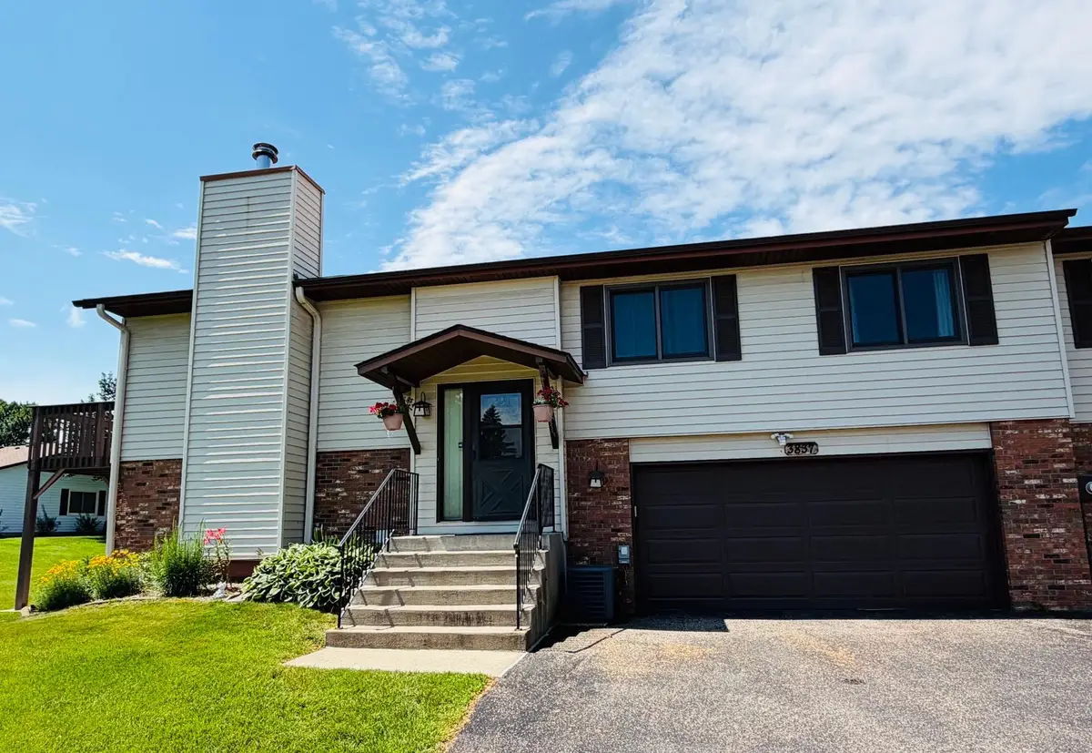 3837 Gershwin Avenue N, Oakdale, MN 55128 - #1