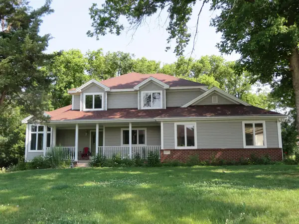 1903 Meadowrose Boulevard, Saint Cloud, MN 56301