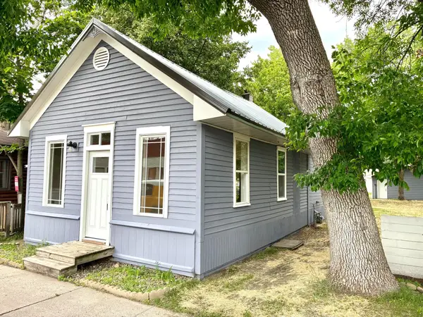 109 Main Street Nw, Bethel, MN 55005