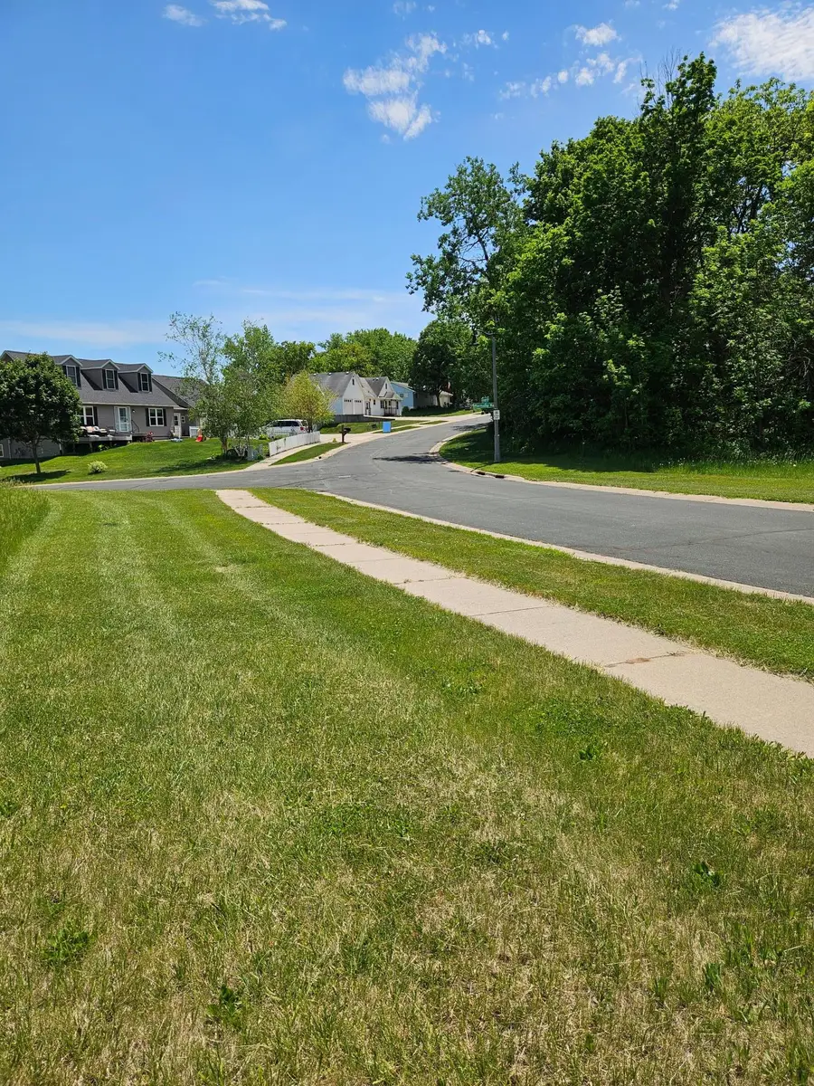 141 Hillwood Drive, Lake City, MN 55041 - #3