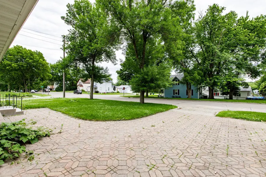 706 W Stanton Avenue, Fergus Falls, MN 56537 - #3