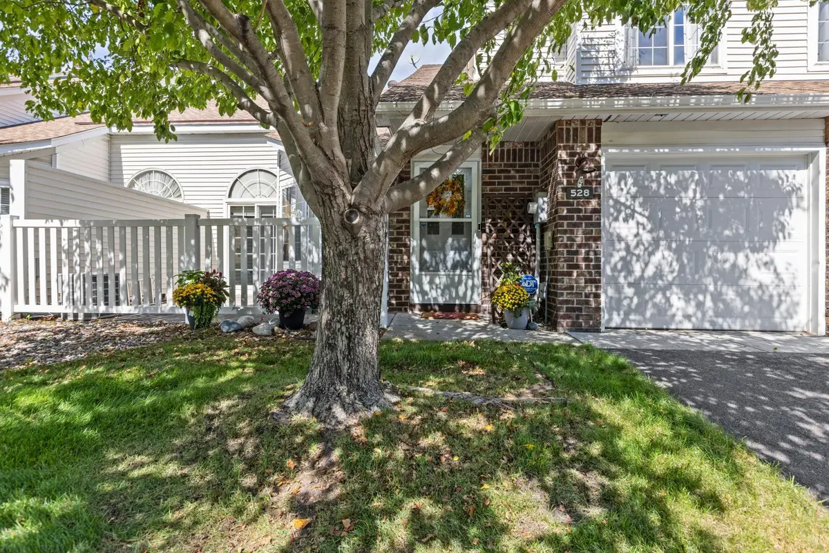 528 Queens Gate, New Brighton, MN 55112 - #1