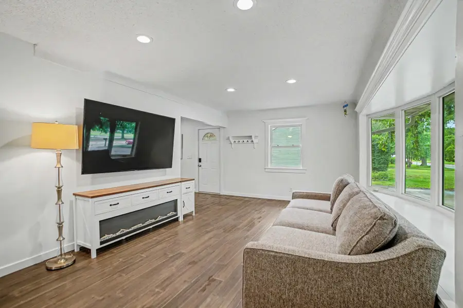 3674 Mcknight Road N, White Bear Lake, MN 55110 - #2