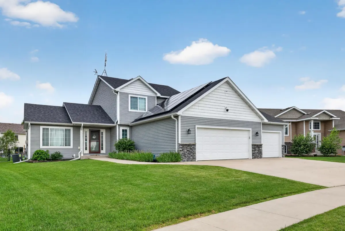 603 11th Avenue Ne, Kasson, MN 55944 - #1