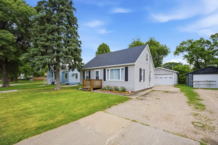 109 2nd Street Nw, Dilworth, MN 56529 - #2