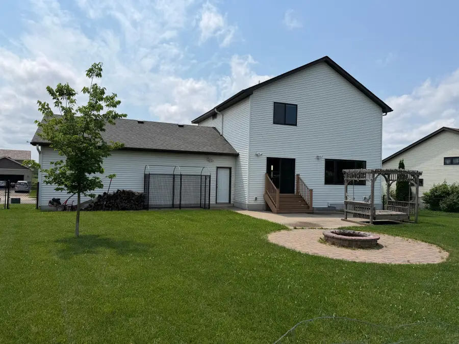 1587 Prairie View Lane Ne, Sauk Rapids, MN 56379 - #3