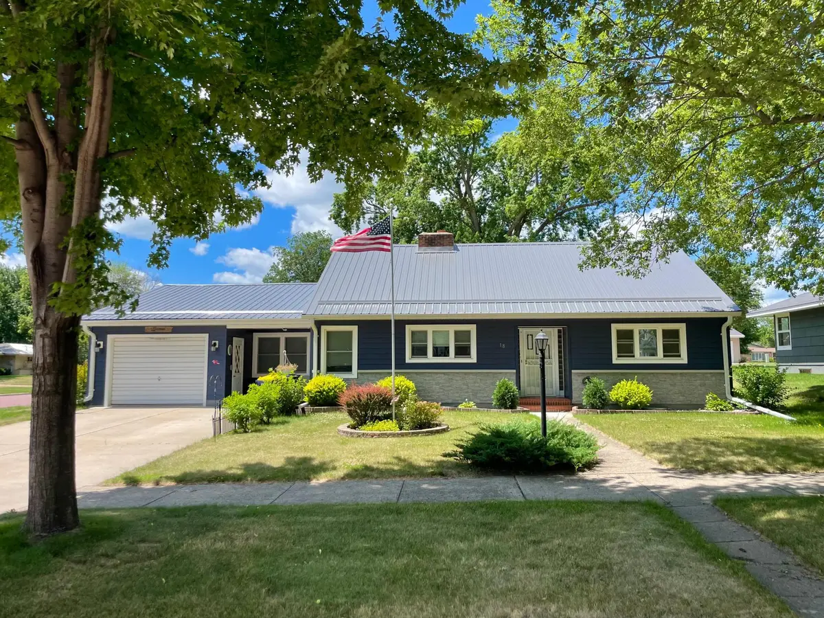 18 S Paffrath Avenue, Springfield, MN 56087 - #1
