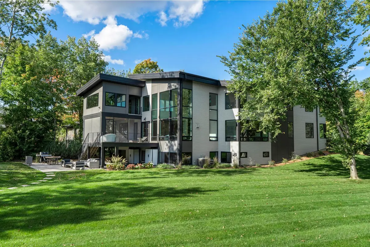 746 Peninsula Point Road, Shakopee, MN 55379 - #1