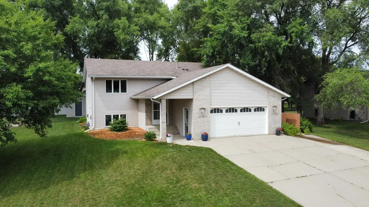 210 Ridgecrest Drive, Cannon Falls, MN 55009 - #1