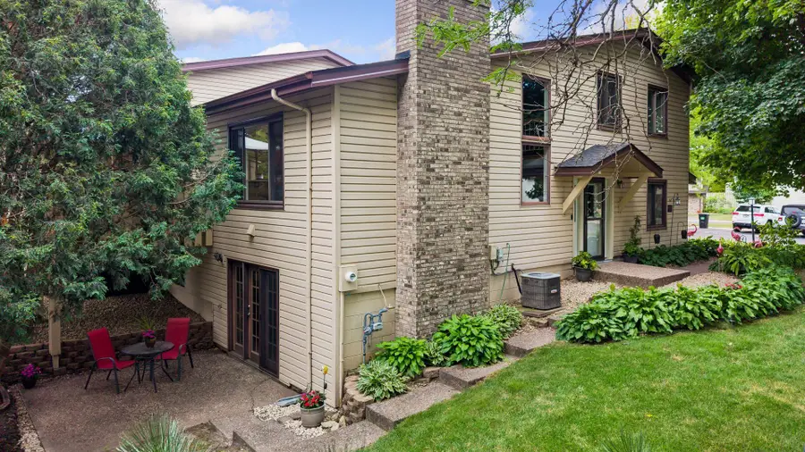 5722 Hyland Courts Drive, Bloomington, MN 55437 - #2