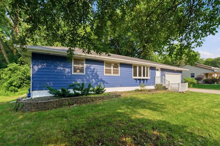 624 20th Avenue Nw, New Brighton, MN 55112 - #3