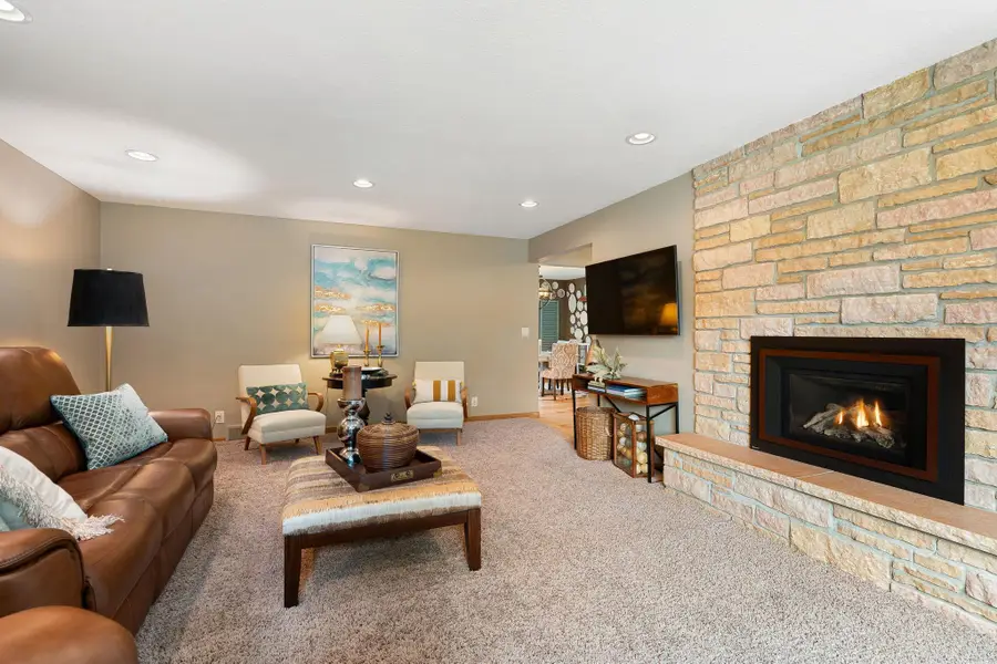 406 Ridge Circle, Albert Lea, MN 56007 - #3
