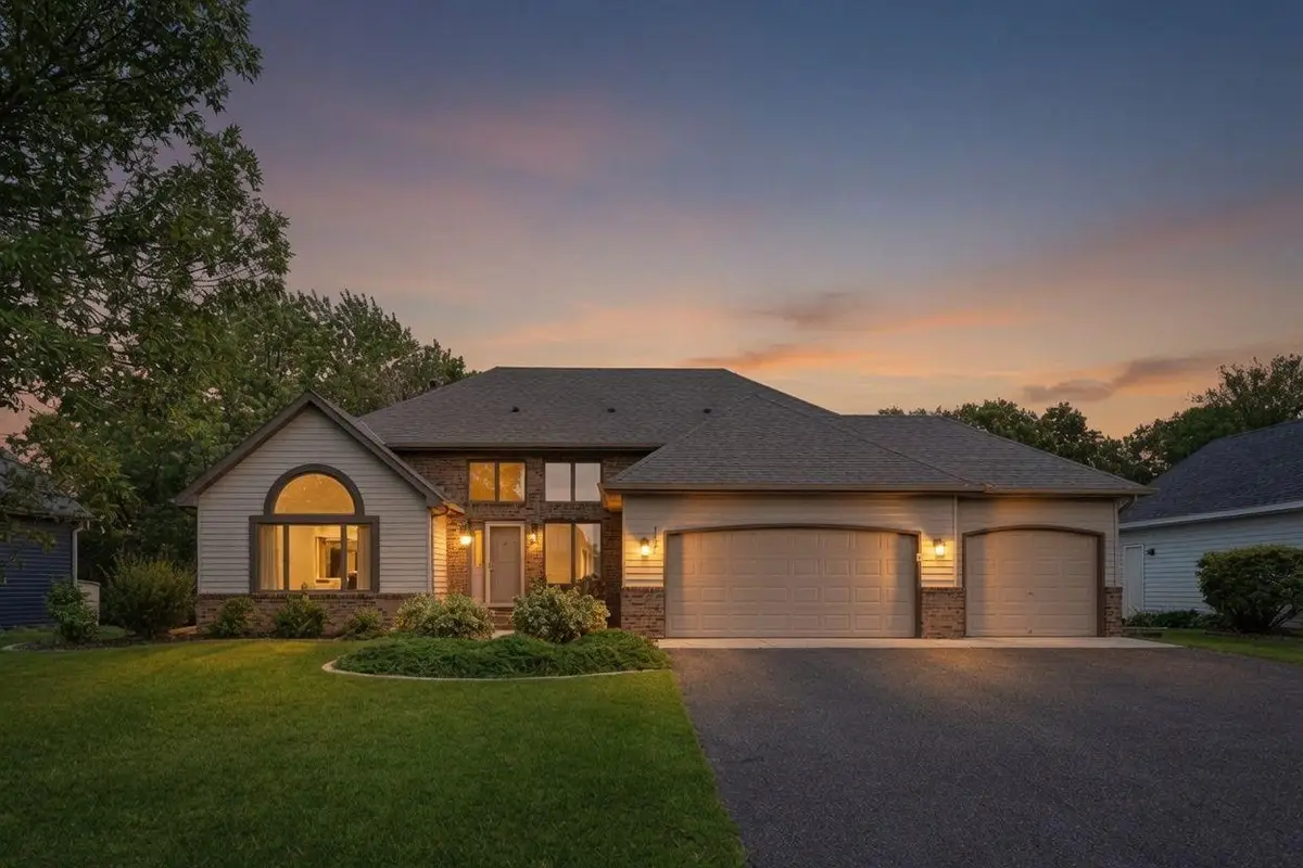 1827 Hydram Avenue N, Oakdale, MN 55128 - #1