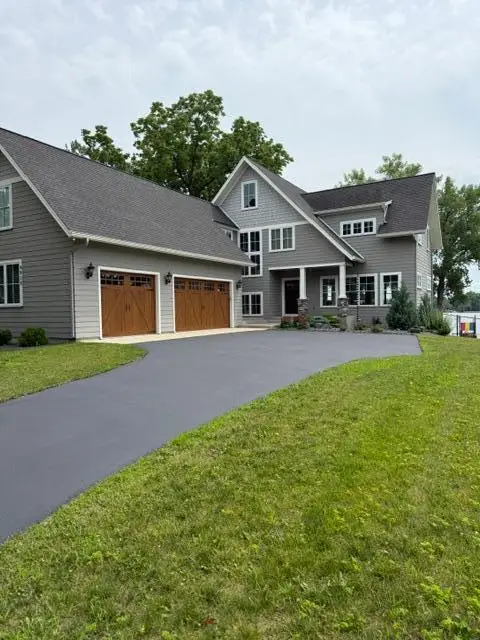 9934 199th Street W, Lakeville, MN 55044