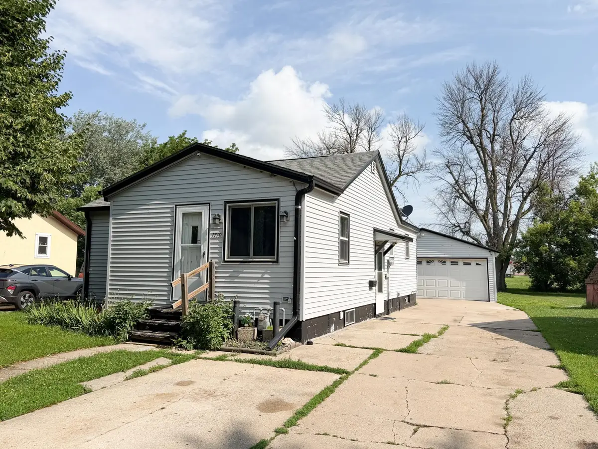 1719 Dover Street, Worthington, MN 56187 - #1