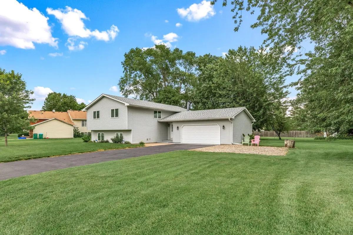 6672 Dawn Way, Inver Grove Heights, MN 55076 - #1