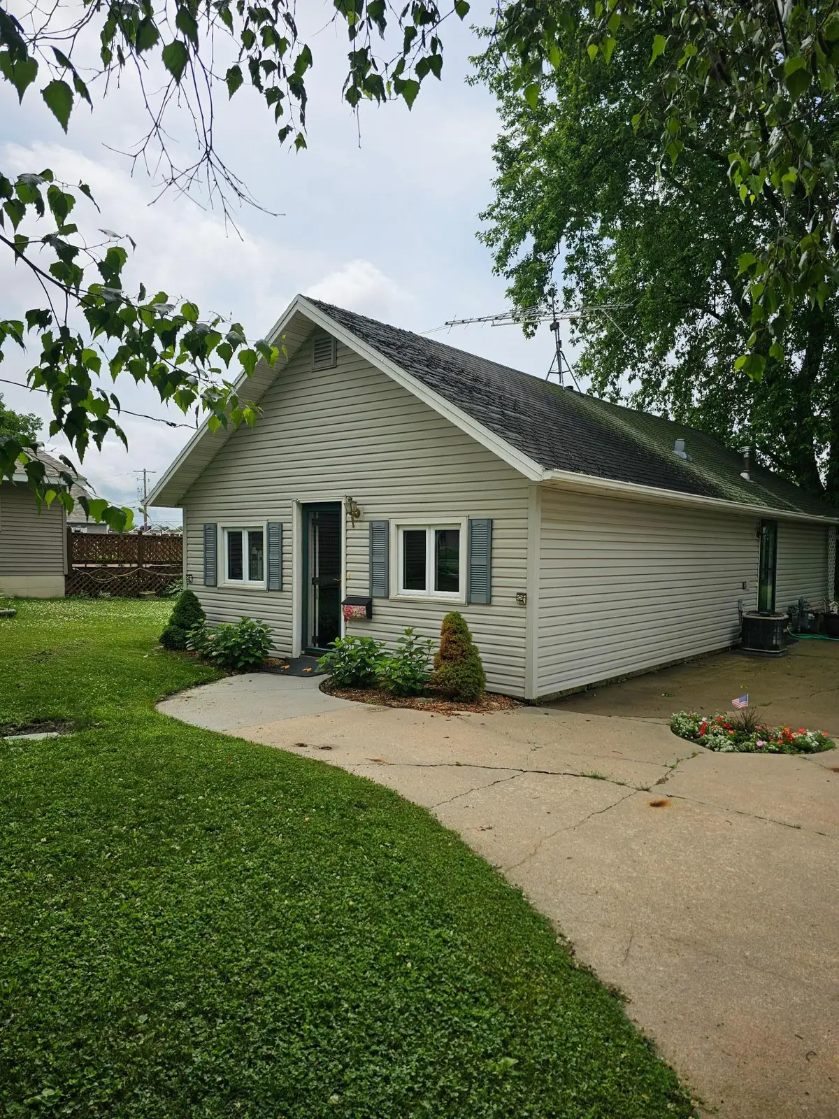 606 3rd Street Sw, Stewartville, MN 55976 - #1