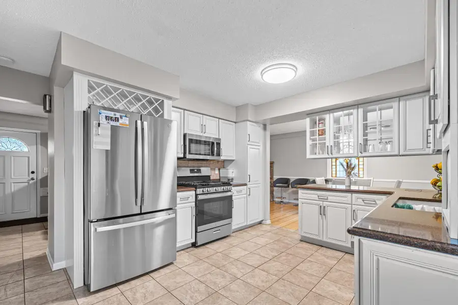 4246 Royce Street Ne, Columbia Heights, MN 55421 - #2