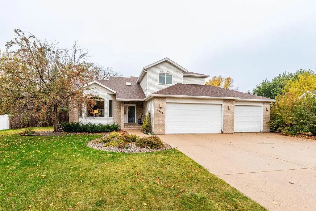 3126 37 1/2 Avenue S, Fargo, ND 58104 - #1