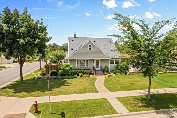 1561 Chamber Street, Saint Paul, MN 55106