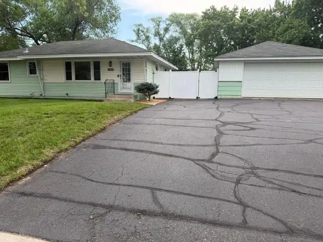 8031 Hadley Avenue S, Cottage Grove, MN 55016 - #3