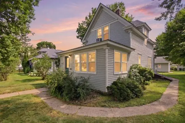 319 S Miller Avenue, Litchfield, MN 55355