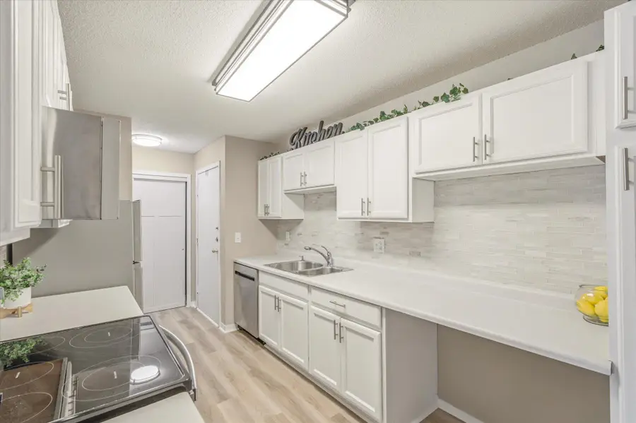 132 Demont Avenue #221, Little Canada, MN 55117 - #3